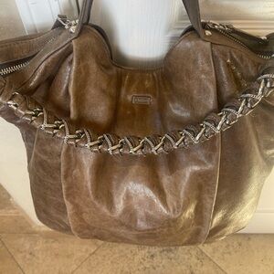 Be&D shoulder handbag twist chain strap silver hardware